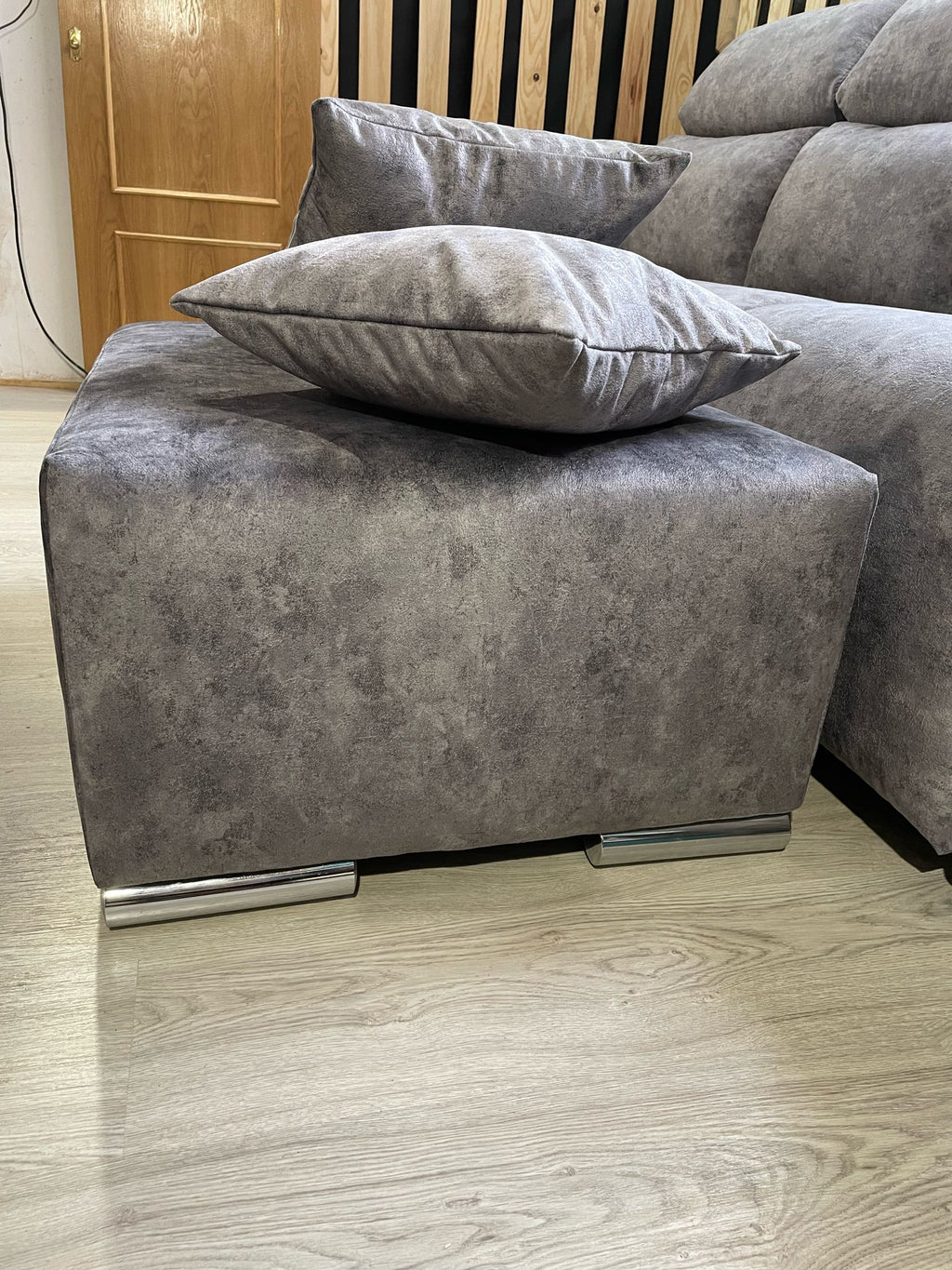 Puff tapizado – Compact